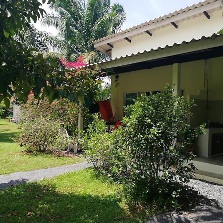 Villa Aathid Garden Khao Lak Exterior foto