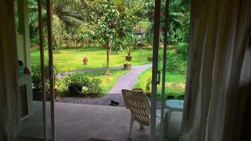 Villa Aathid Garden Khao Lak Zimmer foto