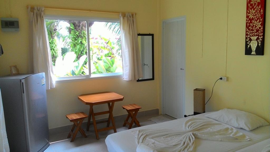 Villa Aathid Garden Khao Lak Zimmer foto