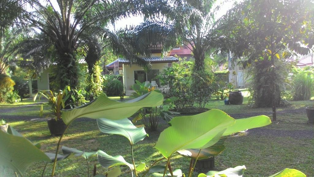 Villa Aathid Garden Khao Lak Zimmer foto
