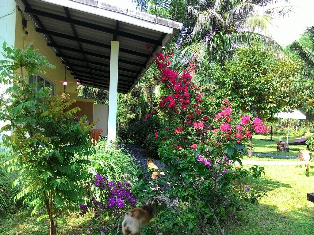 Villa Aathid Garden Khao Lak Exterior foto